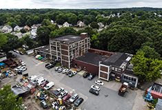 Marcus & Millichap brokers sale of 40,000 s/f <br> property for $2.5 million